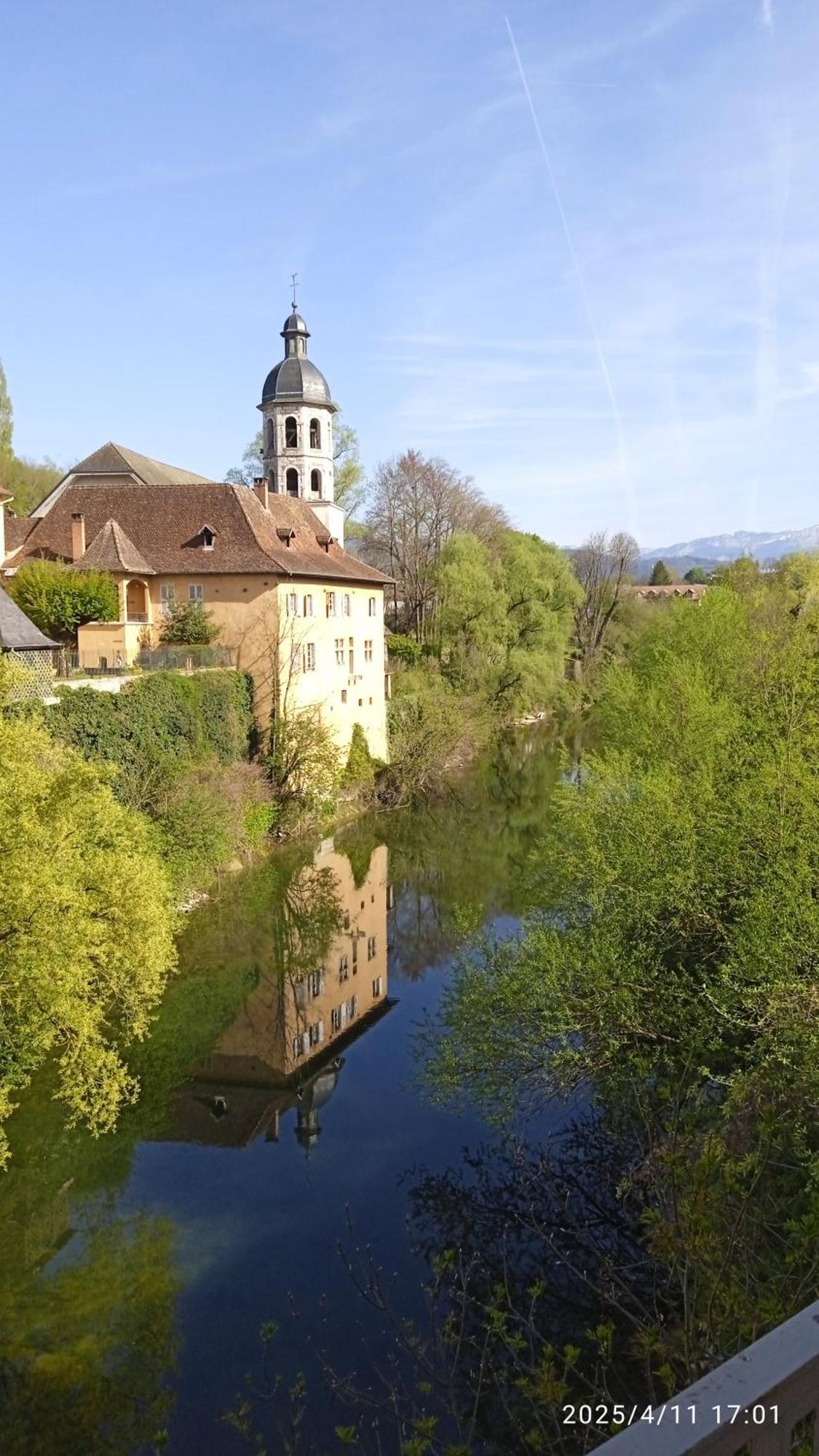 Le Pont-de-BeauvoisinLe Logis Du Guiersアパートメント エクステリア 写真